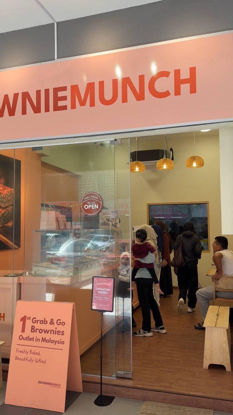 crowd-browniemunch11