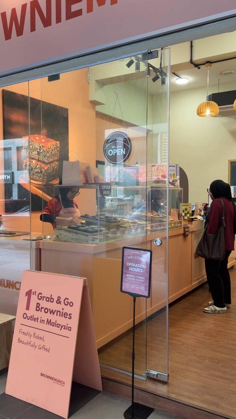 crowd-browniemunch16